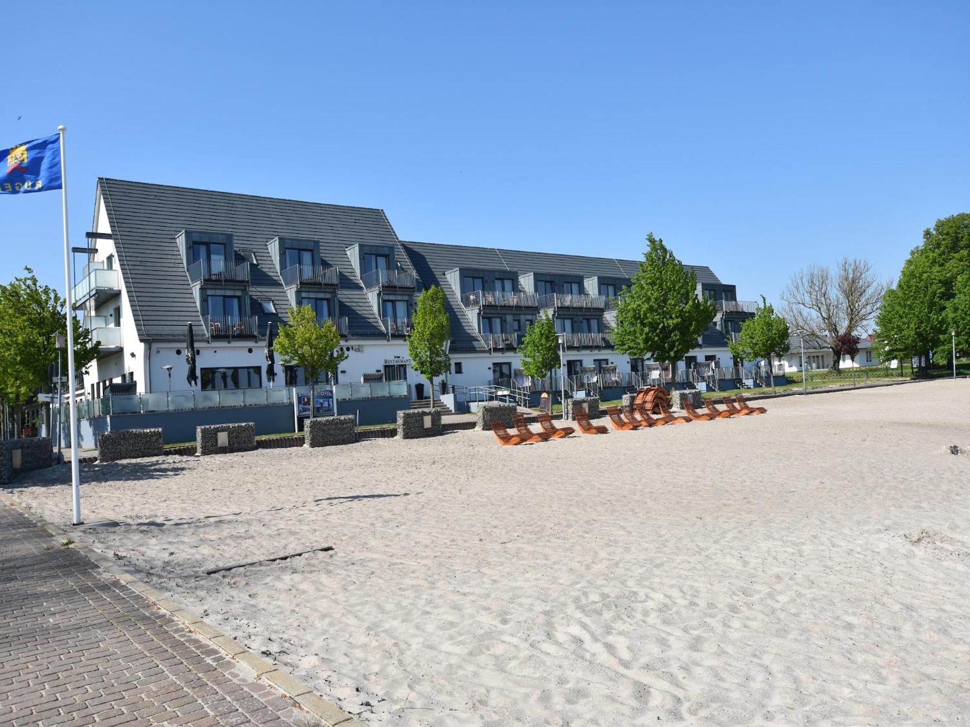 Pretty Apartment In Wiek With Garden Wiek auf Rügen Zewnętrze zdjęcie
