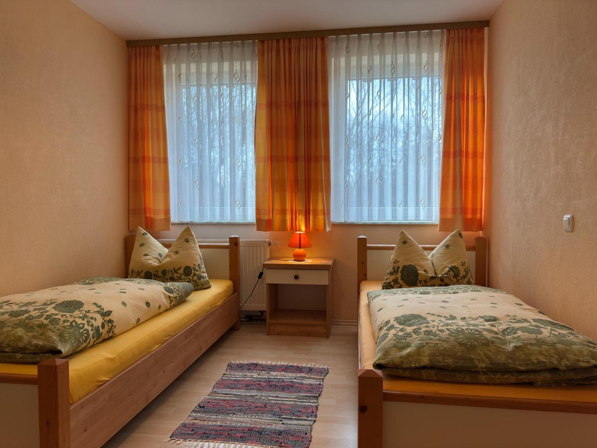 Pretty Apartment In Wiek With Garden Wiek auf Rügen Zewnętrze zdjęcie